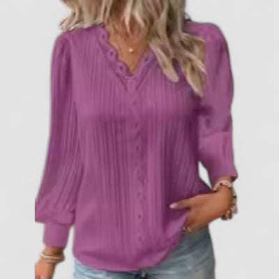 Linnea Malmö™ | Selvie – Blus med spetskant och veck